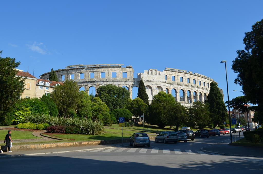 Apartment Rosy Пула Стая снимка