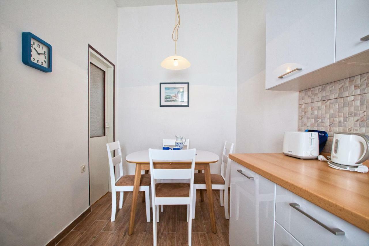 Apartment Rosy Пула Екстериор снимка